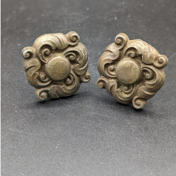 Drawer Pulls Pair 2 Vintage Antique? Metal Decorative Ornate Handles Old Cottage - Picture 2 of 10